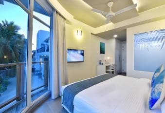 Maldives All-in-one photo 5